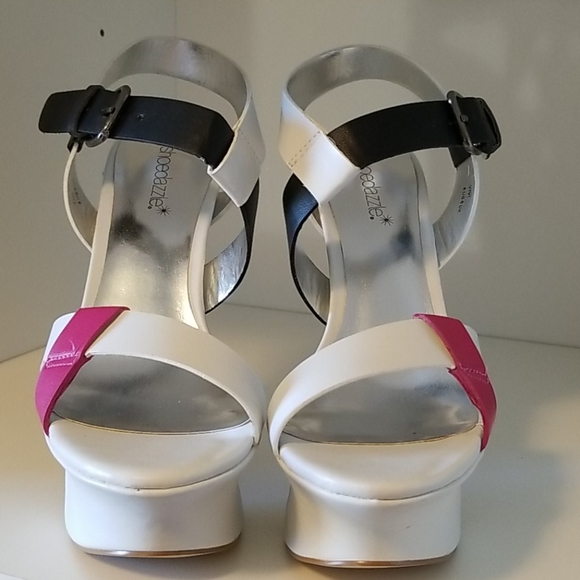 Platform heeled sandal - Picture 3 of 3